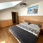 Pinta Kombilo Apartment Grobming