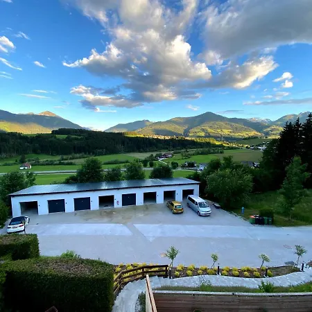 Pinta Kombilo Appartement Grobming