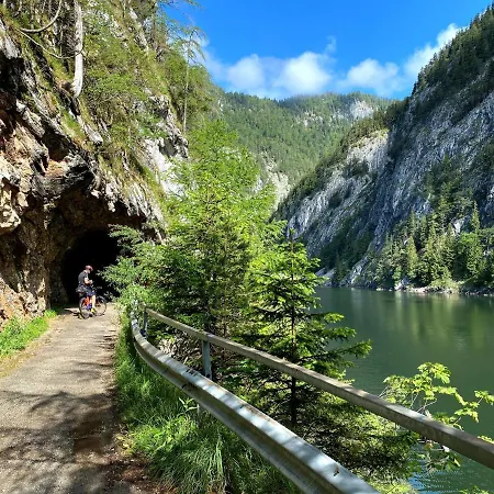 アパート Pinta Kombilo グレーブミング