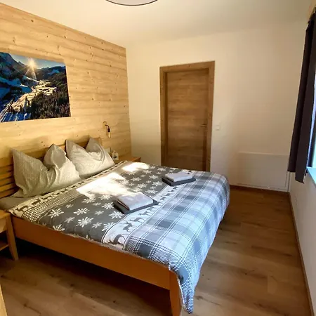 Pinta Kombilo Apartment Grobming